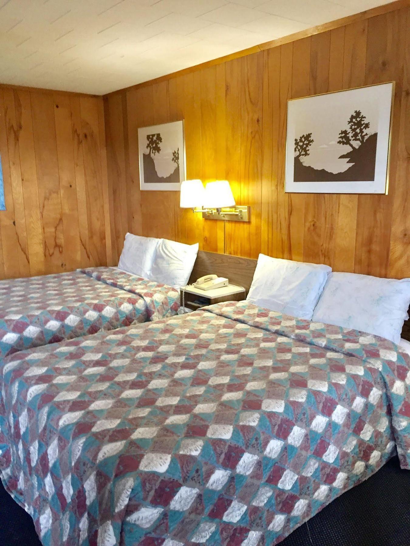 Travel Inn Westmoreland Экстерьер фото