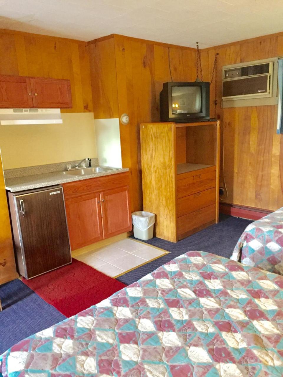 Travel Inn Westmoreland Экстерьер фото